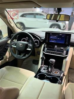 تويوتا لاندكروزر